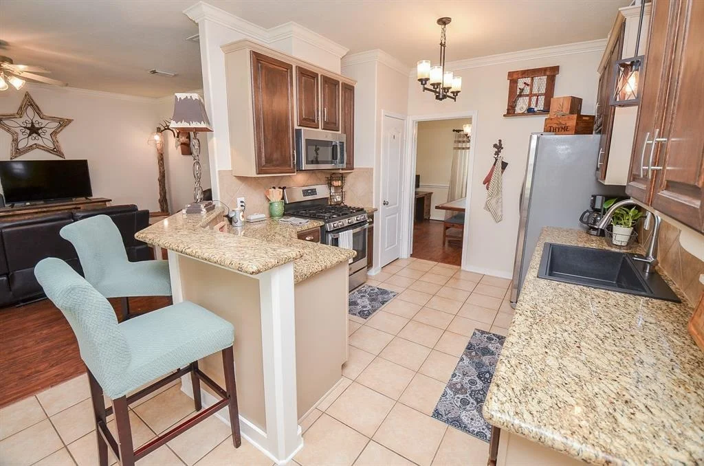 Photo of 6102 Pine Lakes Drive