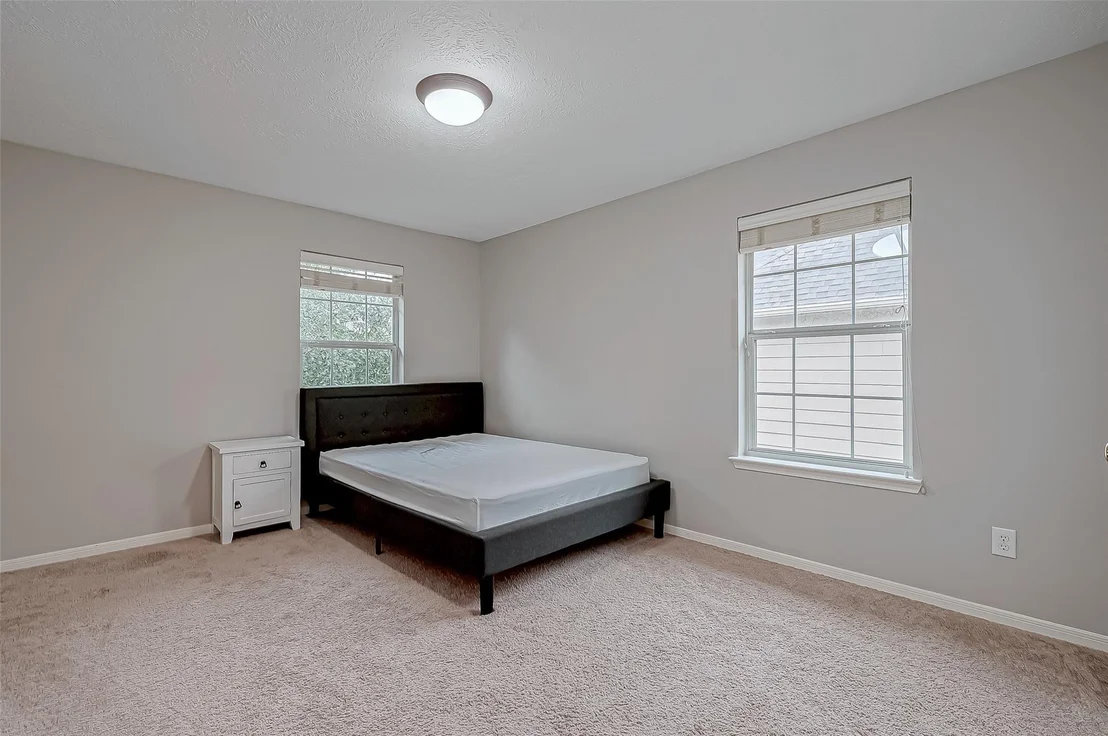Photo of 22922 Montclair Park Lane