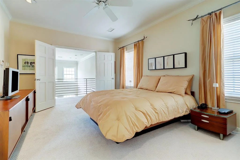 Photo of 4215 Rice Boulevard