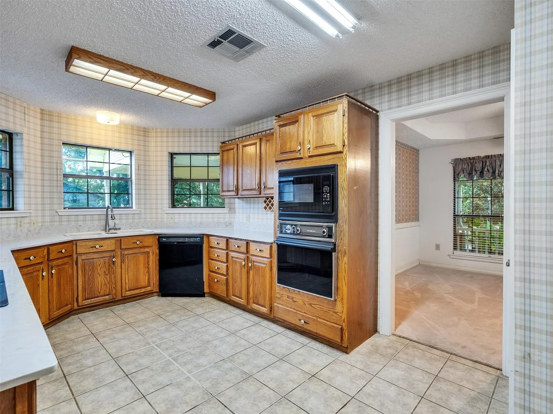 Photo of 185 Lake Drive