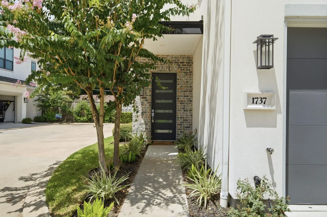 Photo of 1737 Ojeman Point Lane