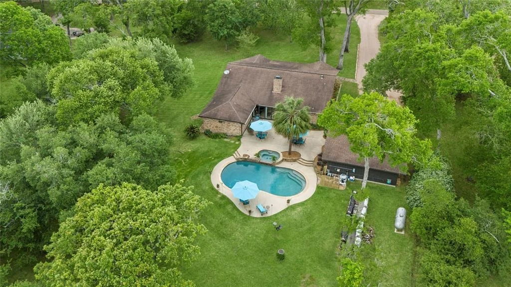 Photo of 2219 Black Hawk Lane