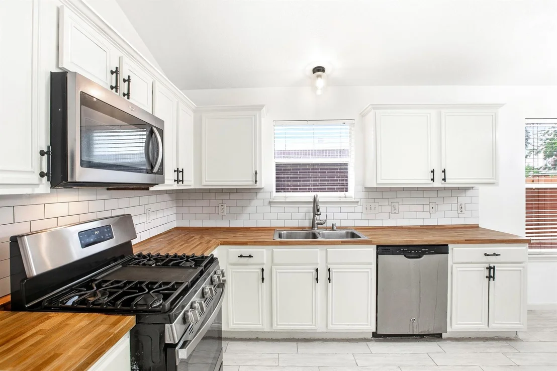 Photo of 3227 Amber Meadow Dr