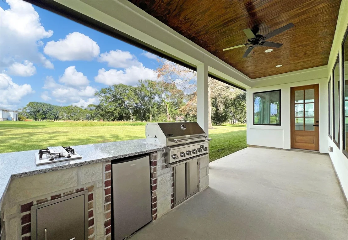 Photo of 210 Hogan Ln