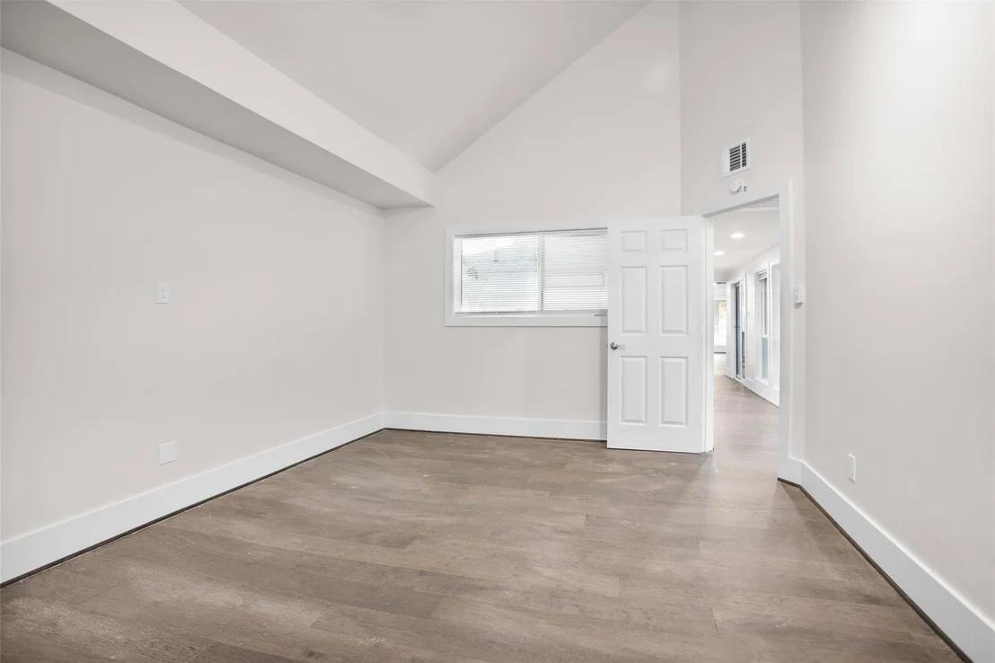 Photo of 4323 Tilson Lane