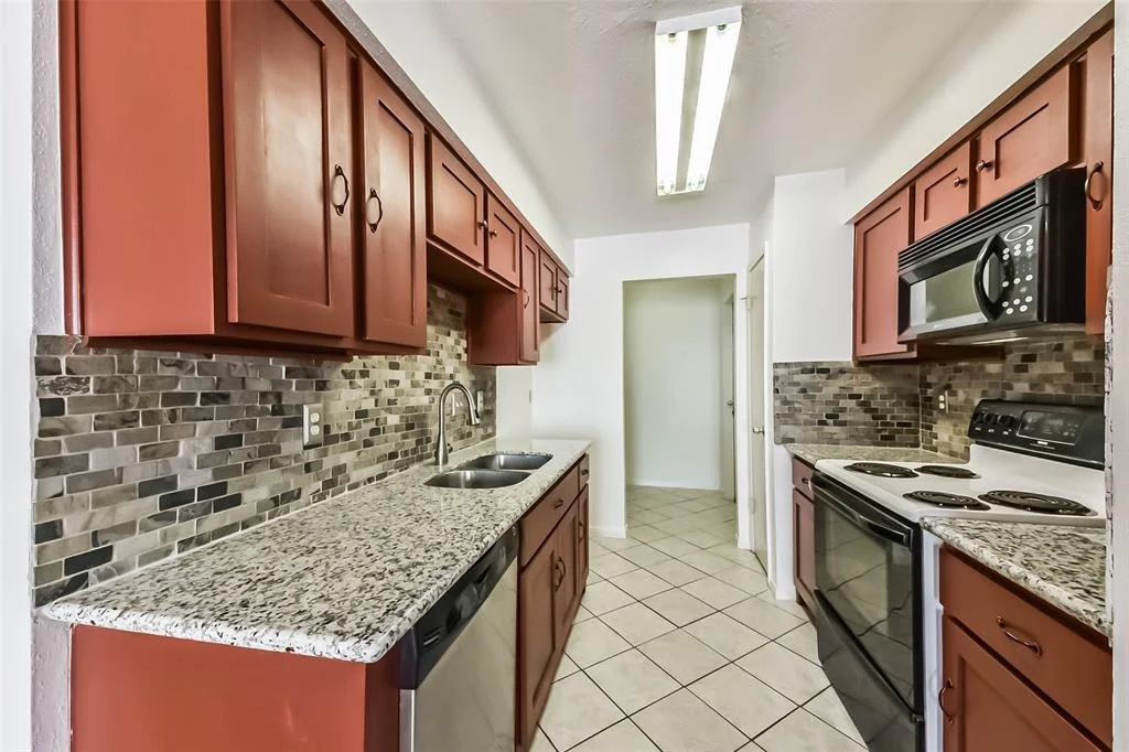 Photo of 13143 Pebblewalk Circle N