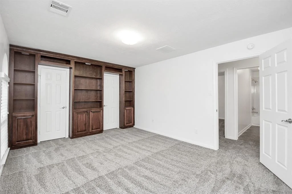 Photo of 6823 Davy Crockett Drive