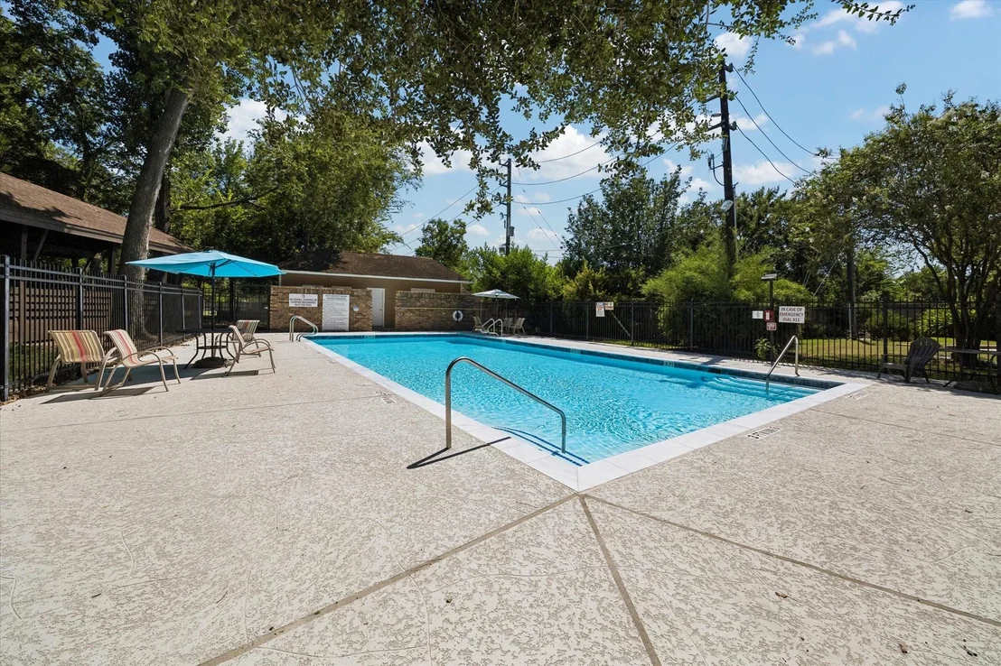 Photo of 7906 Sinfonia Drive