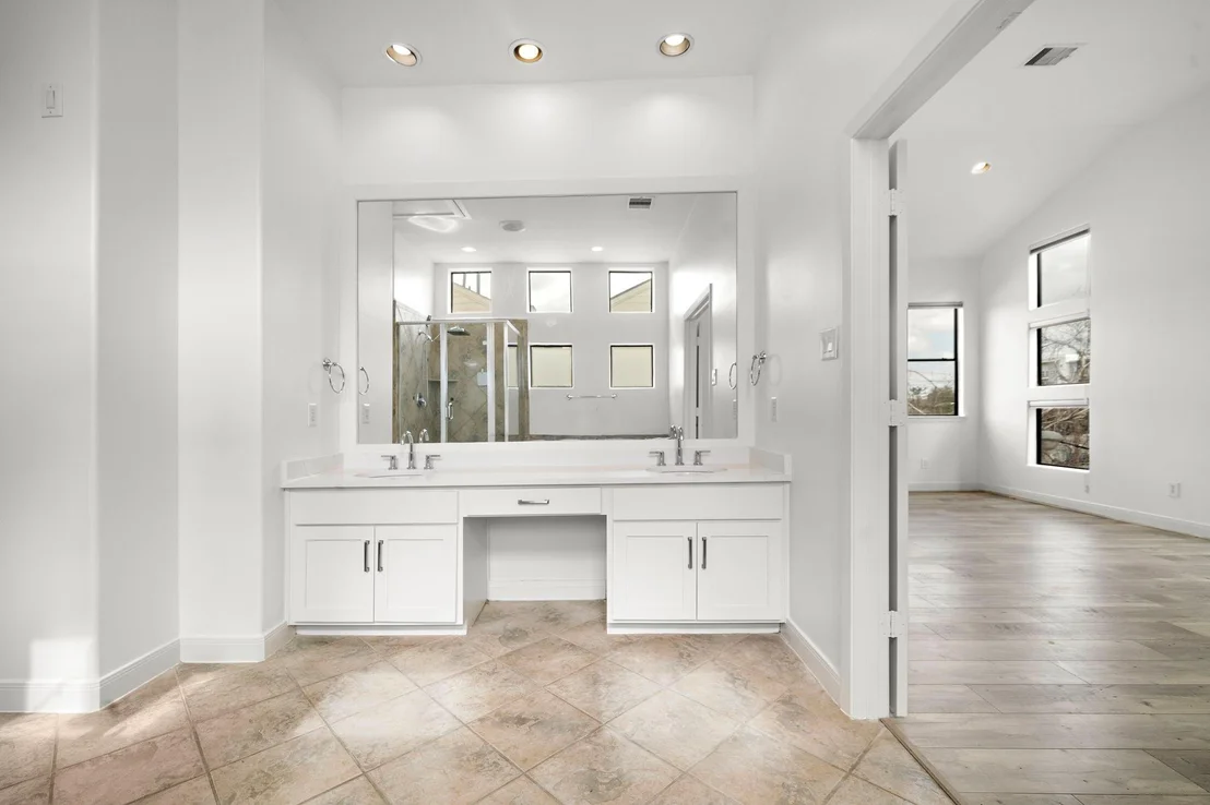 Photo of 906 Reinerman Street