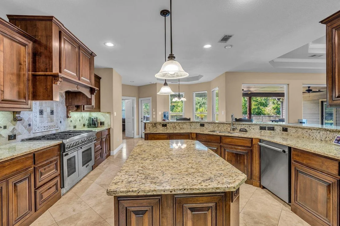Photo of 16634 Savannah Drive