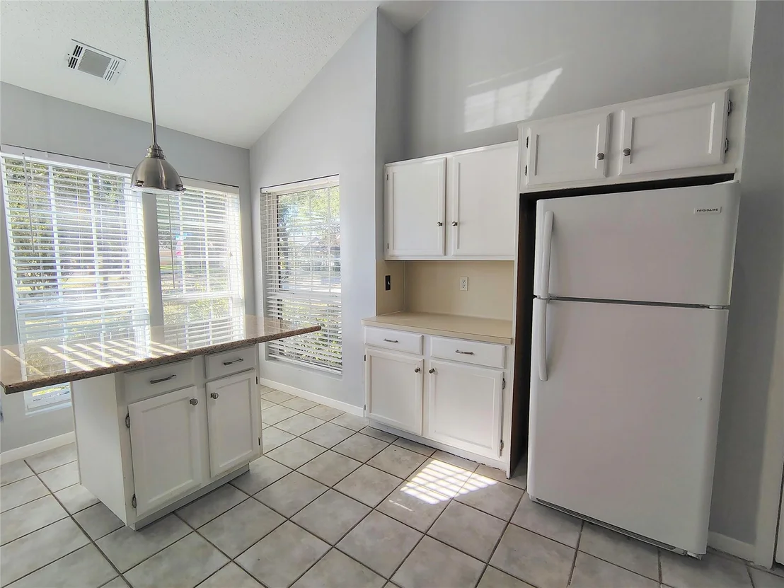 Photo of 4403 Waterfall Way