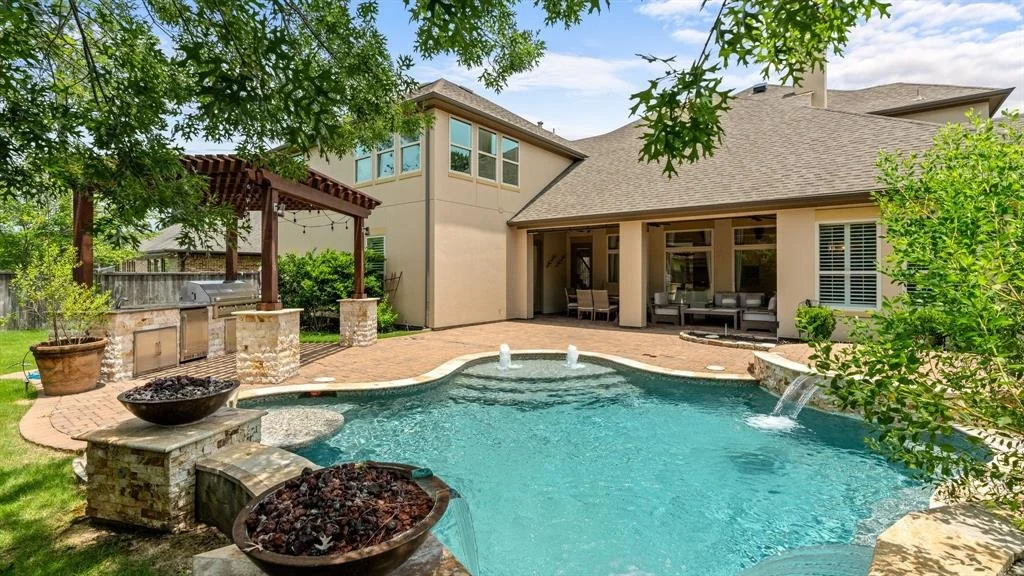 Photo of 7 Shasta Bend Circle