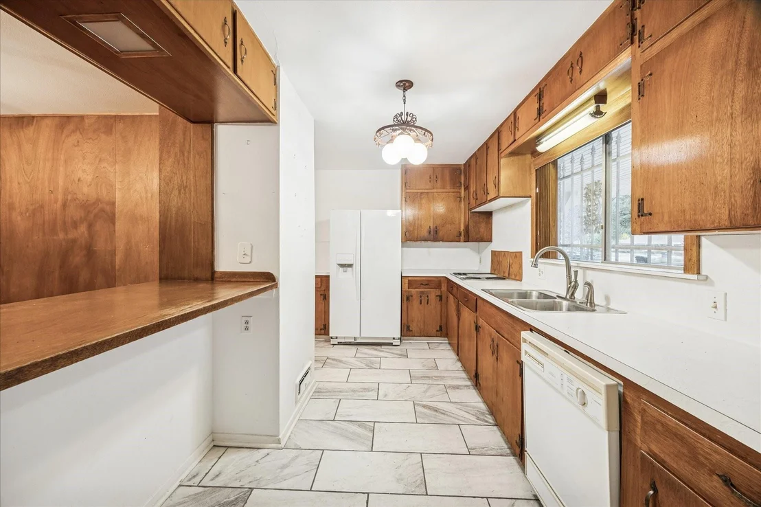 Photo of 5119 Beechnut Street
