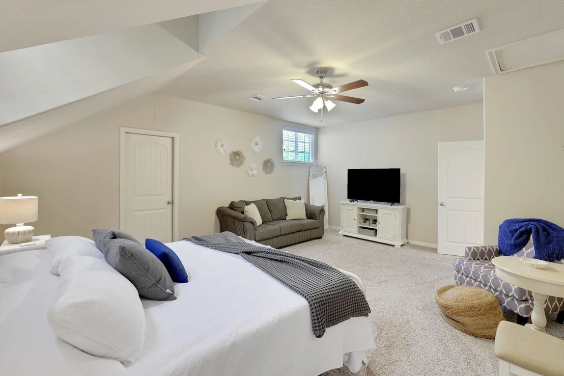 Photo of 50 Prince Circle