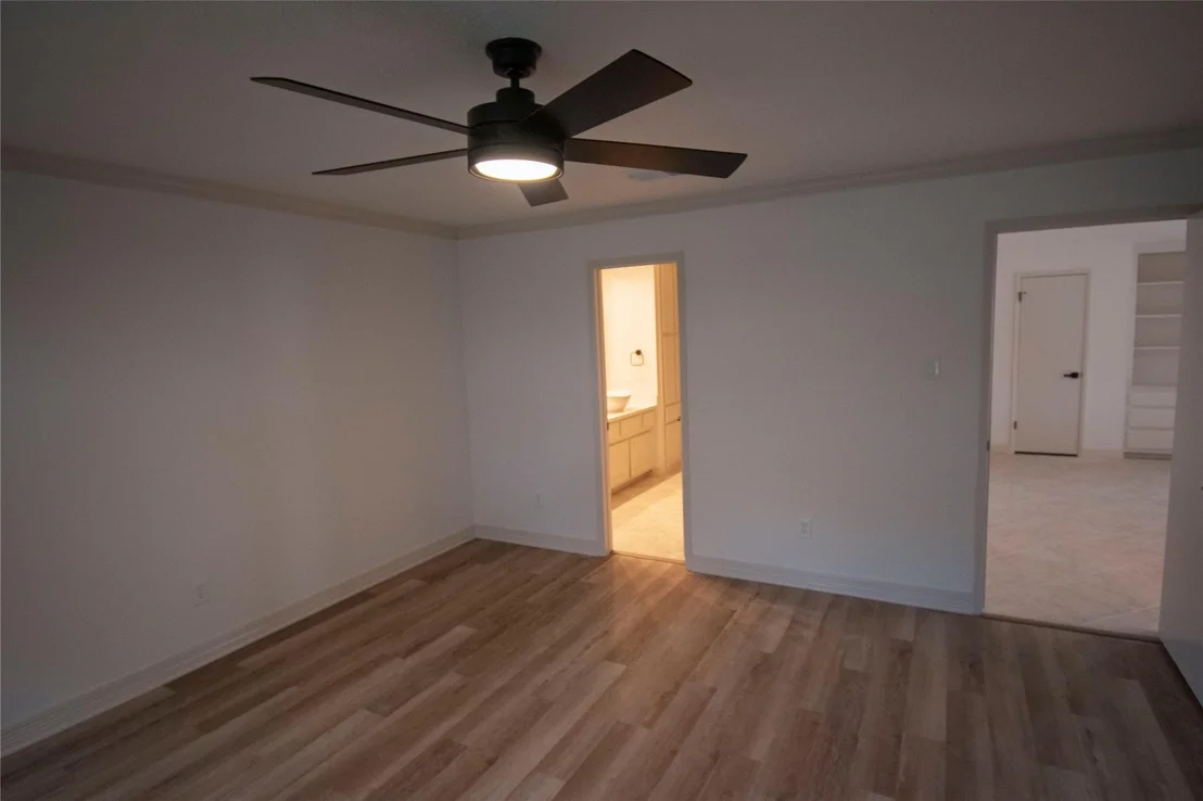 Photo of 14811 Delbarton Drive