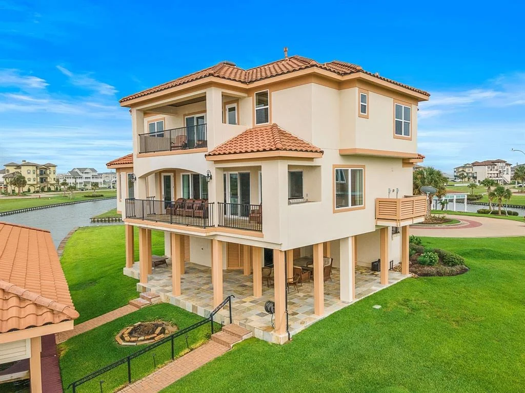 Photo of 21 Loggerhead