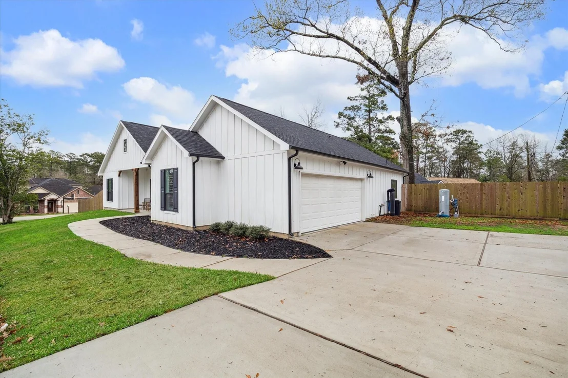 Photo of 25747 Beaver Run Drive