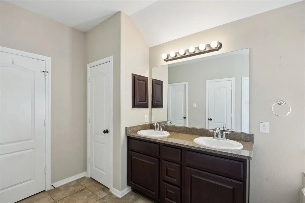 Photo of 30 Tallgrass Court