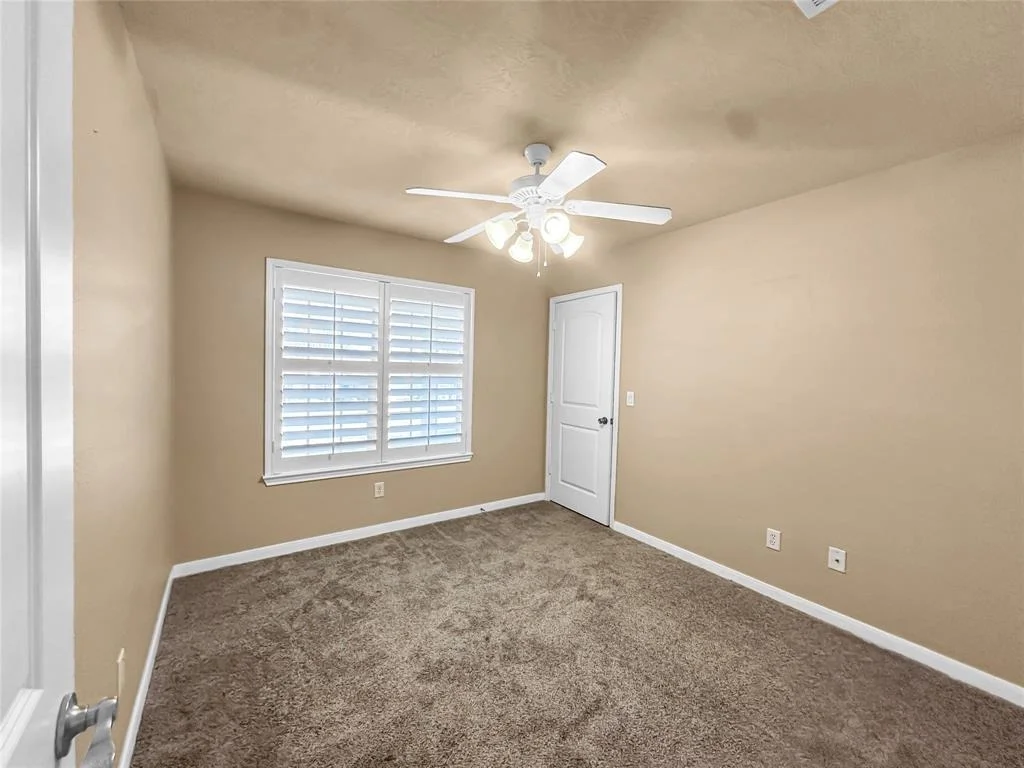 Photo of 191 Golfview Drive N
