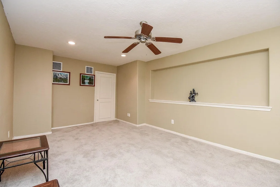 Photo of 426 Longview Drive