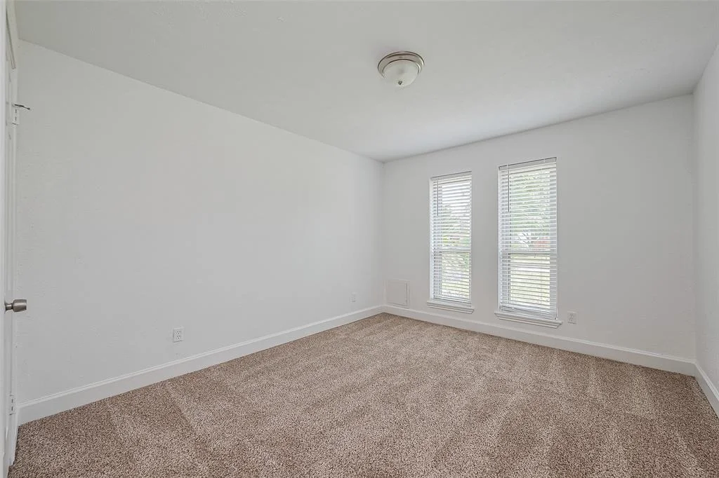 Photo of 7011 Maple Fox Drive