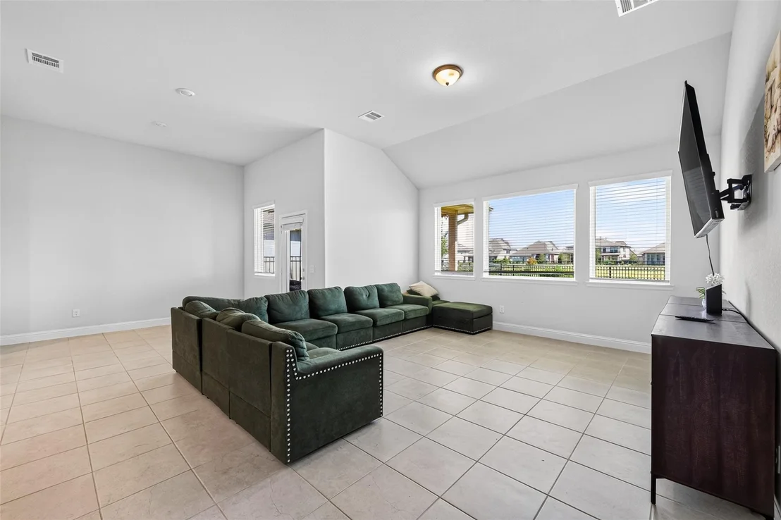 Photo of 633 Cape Capri Drive
