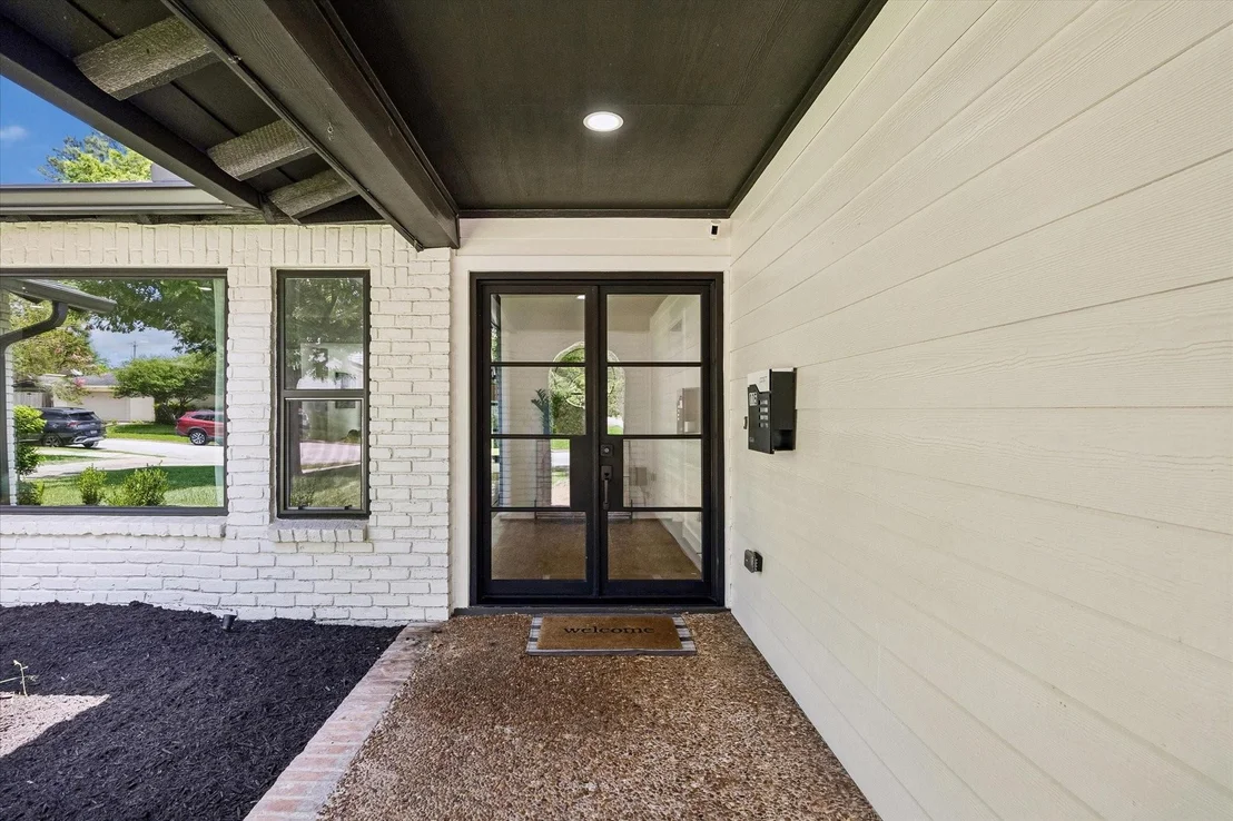 Photo of 115 Blue Willow Drive