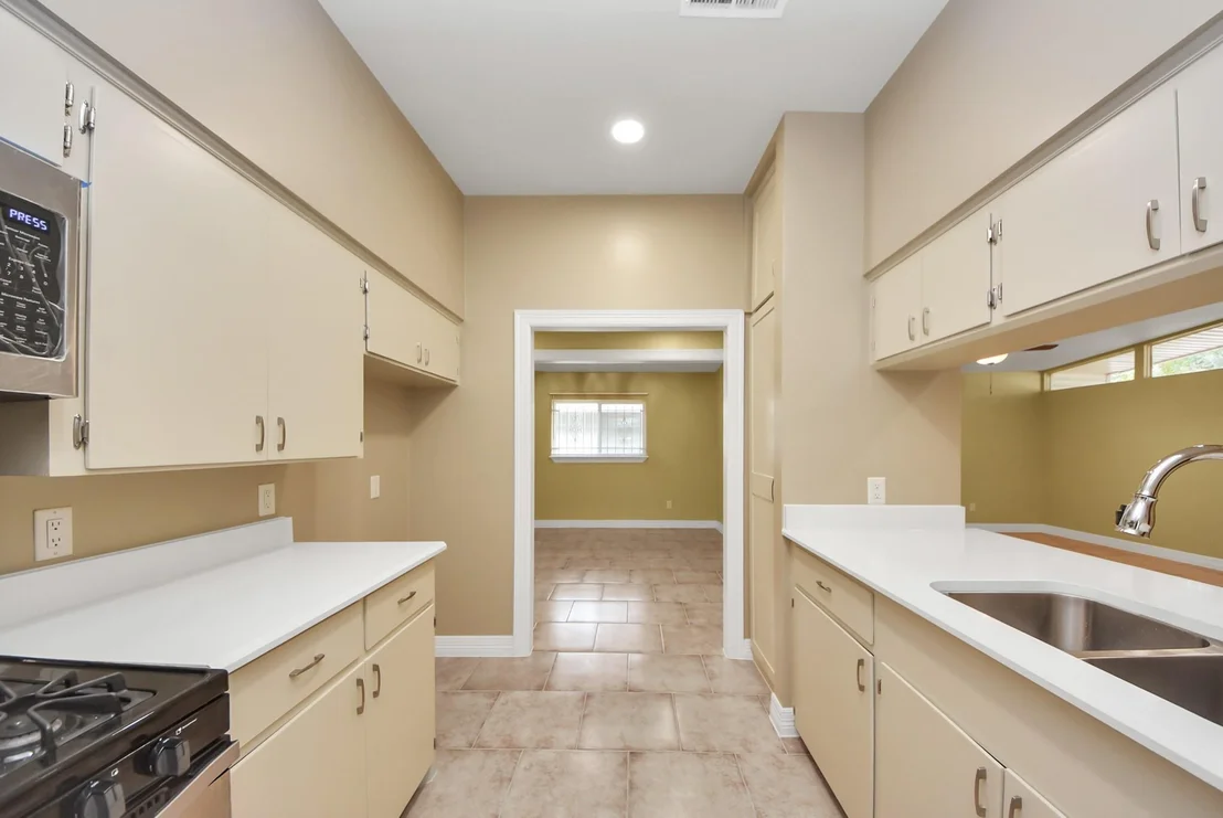 Photo of 5326 Heatherbrook Drive