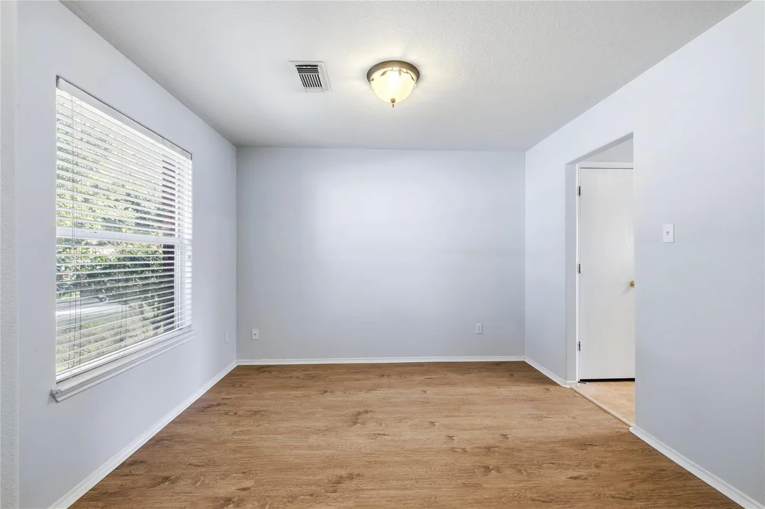 Photo of 606 Kiley Drive