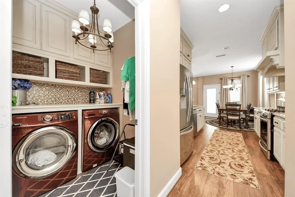 Photo of 6111 Meadowstream Court