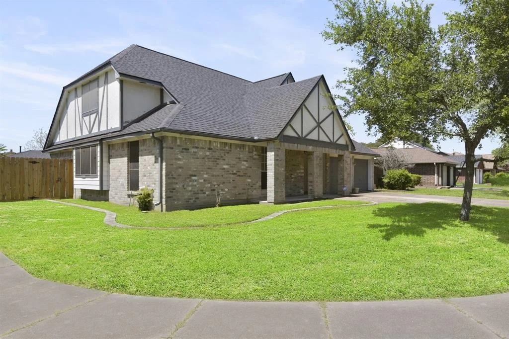 Photo of 3816 Redbud Drive