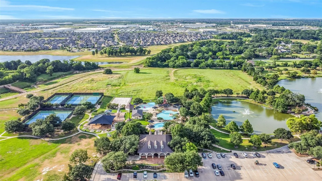 Photo of 2202 Park Ravine Drive