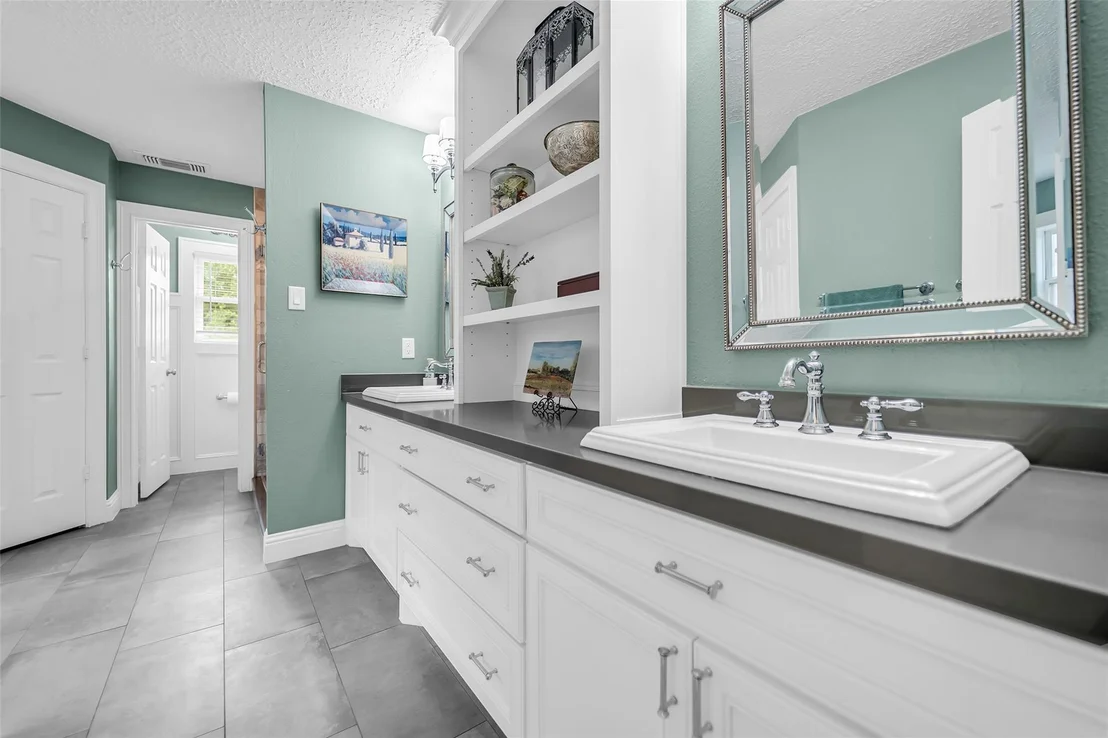 Photo of 8018 Northbridge Drive