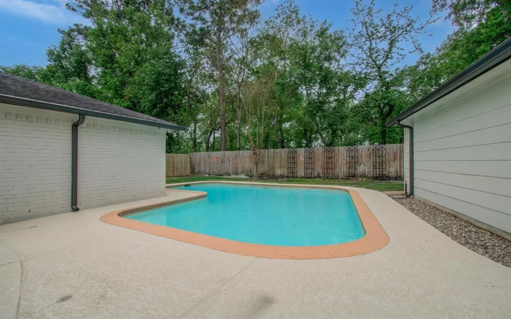 Photo of 16615 Sir William Drive
