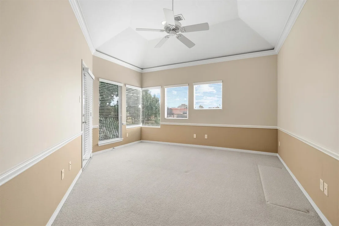 Photo of 19006 Windsor Lakes Drive