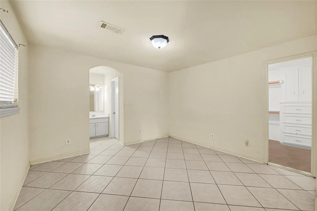 Photo of 4812 Honeysuckle Lane