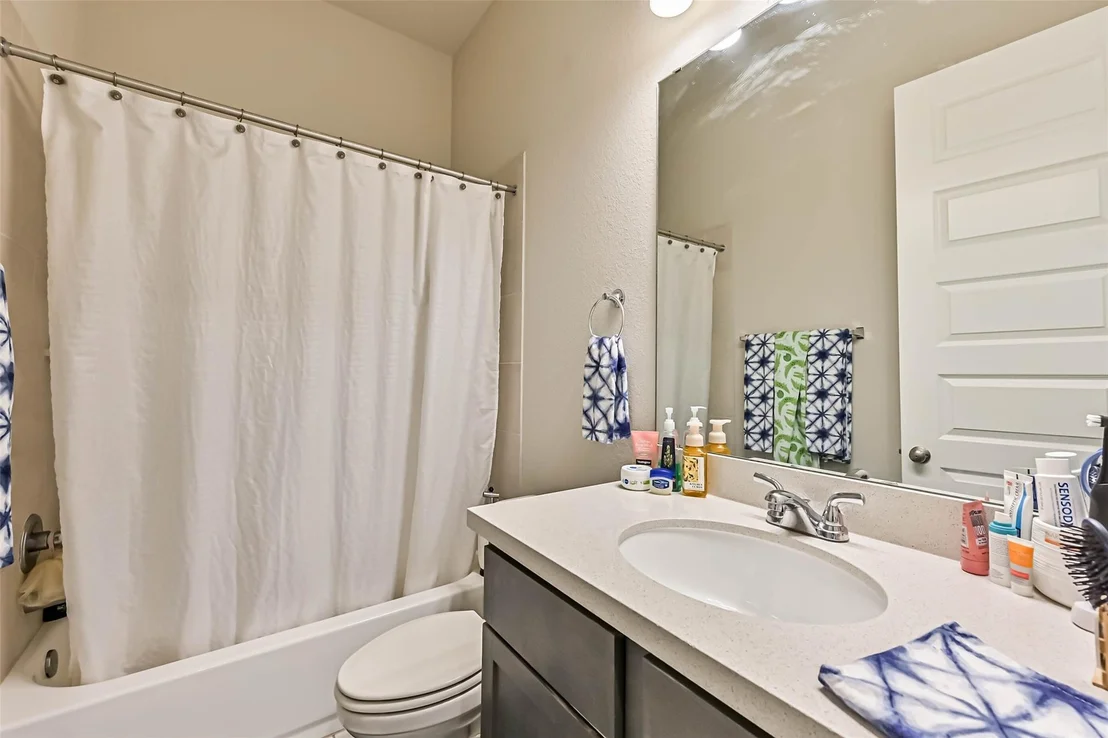 Photo of 5138 Walnut Grove Lane