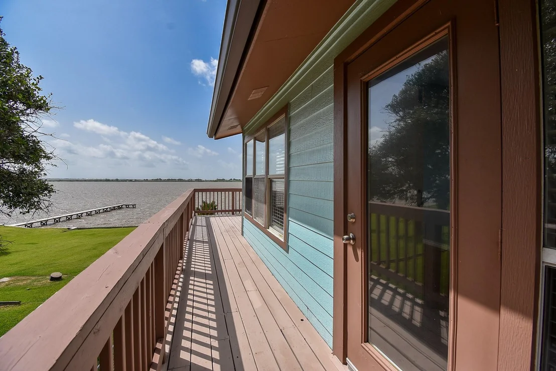 Photo of 2116 W Bayshore Drive