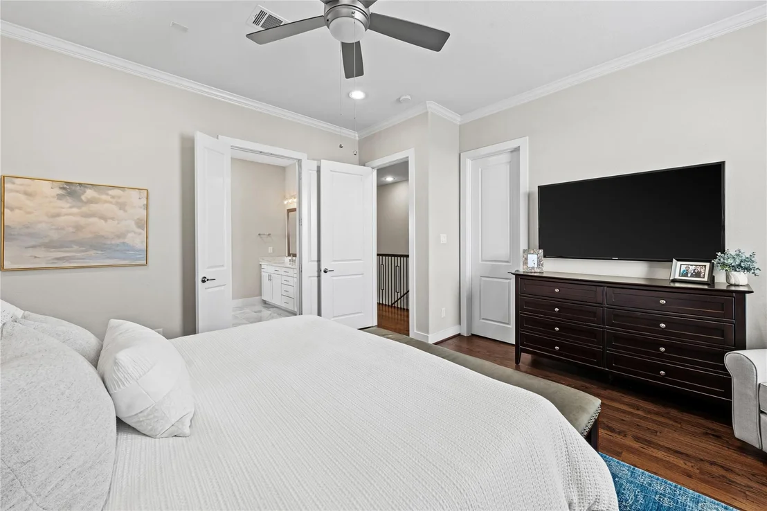 Photo of 5809 E Post Oak Lane