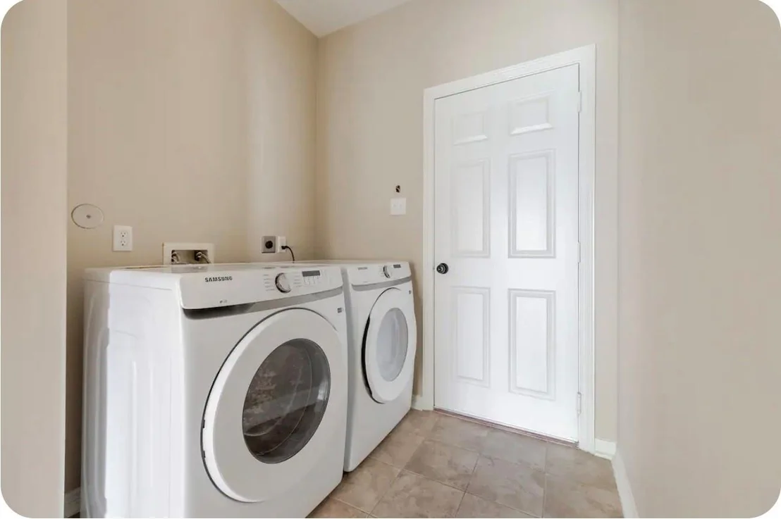 Photo of 8034 Fountain Street