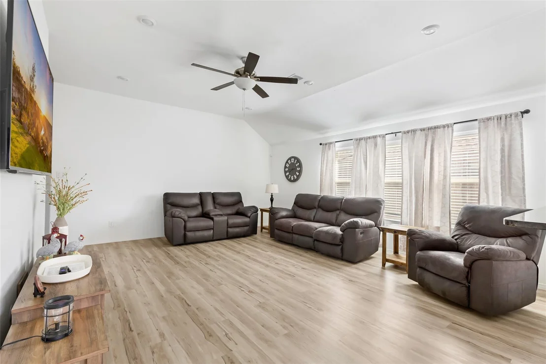 Photo of 1127 Bulwark Drive