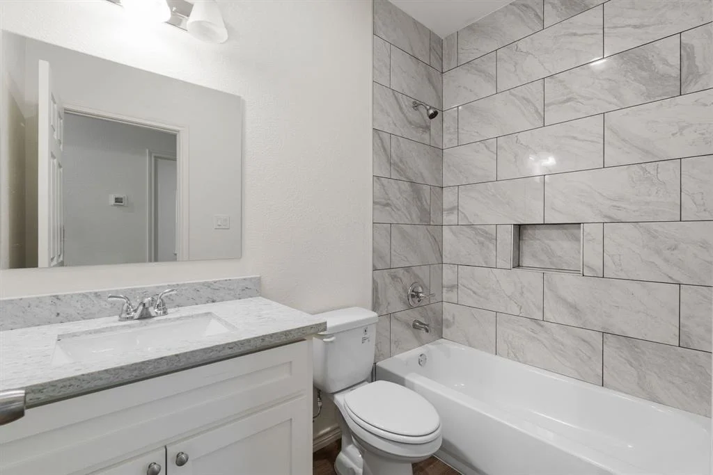 Photo of 11556 Persimmon