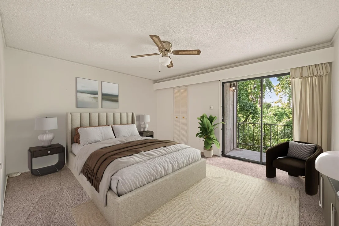 Photo of Unit 19 at 8211 Katy Freeway