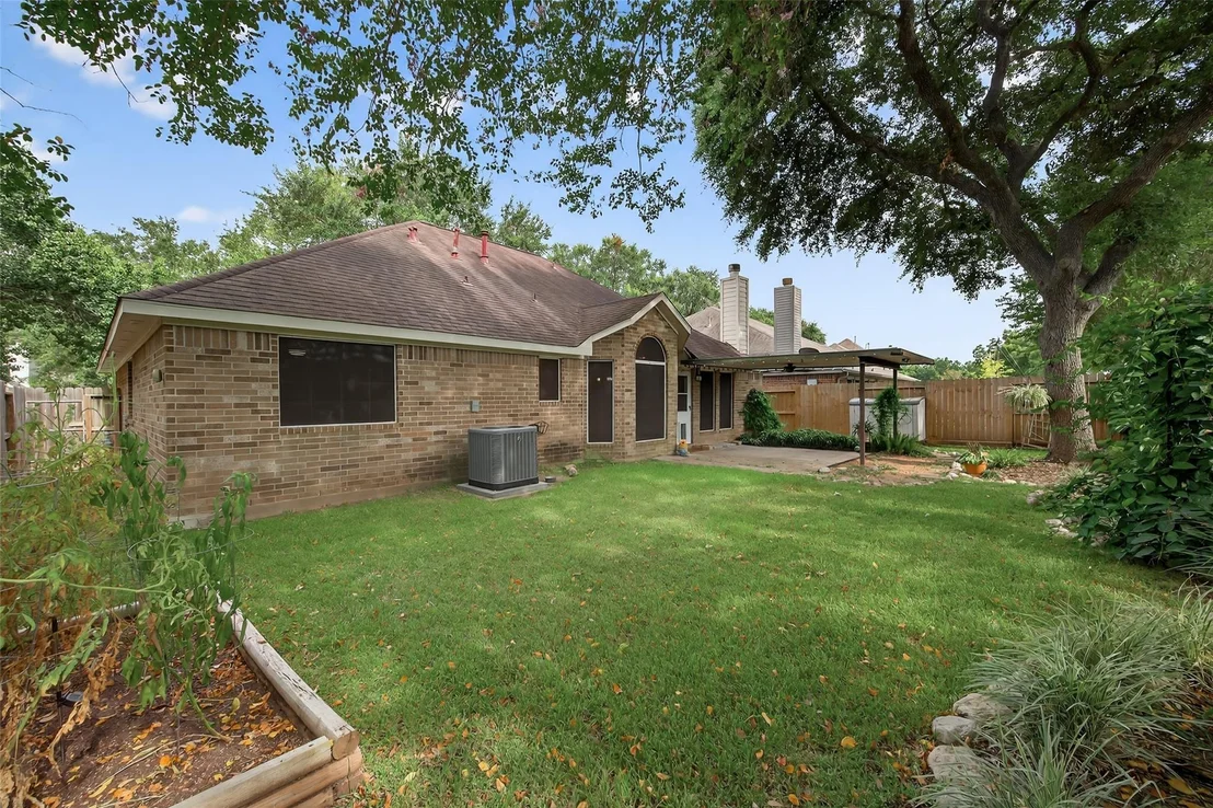 Photo of 1015 Augusta Drive