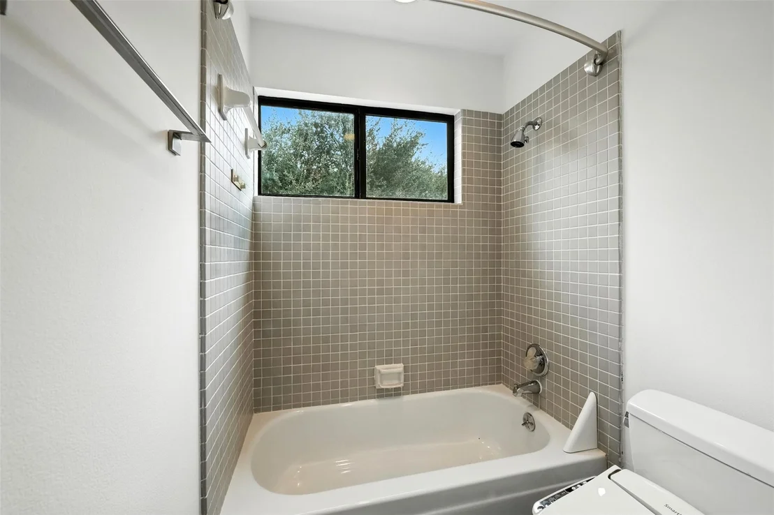 Photo of 2019 Mcclendon Street
