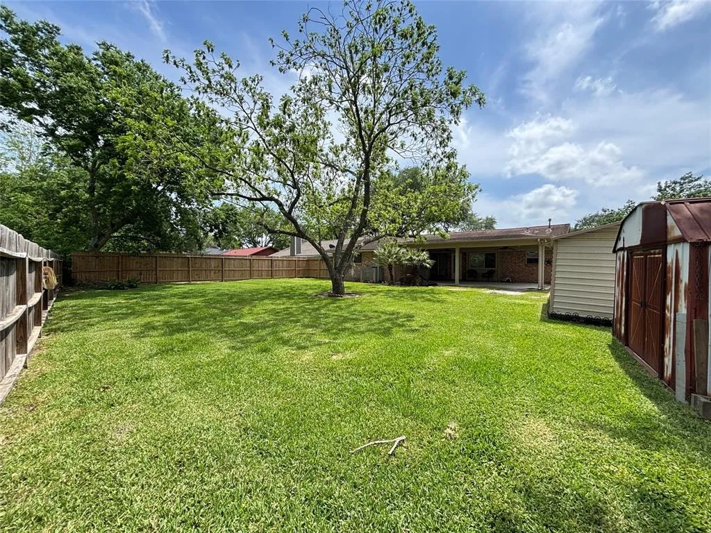 Photo of 13642 Greenridge Drive