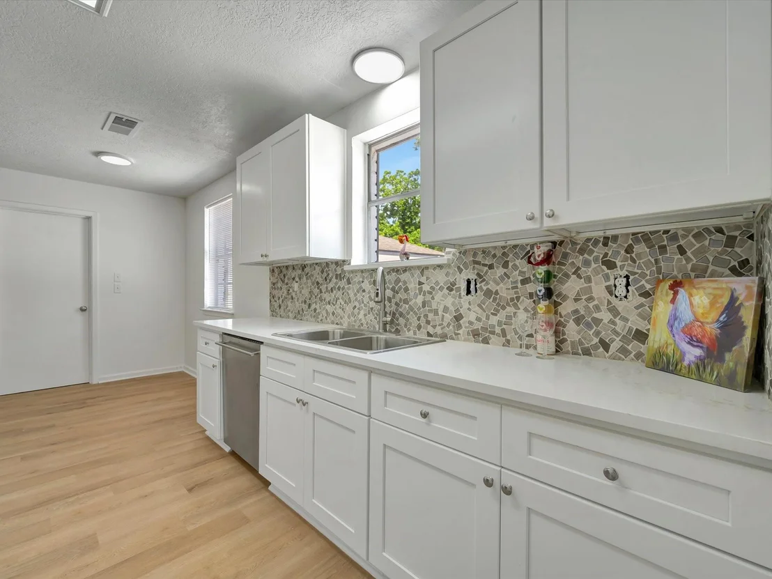 Photo of 1003 Richvale Lane