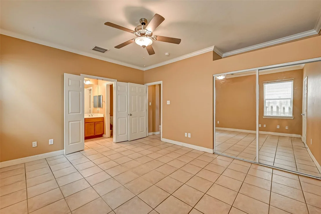 Photo of 7130 Pavilion Drive