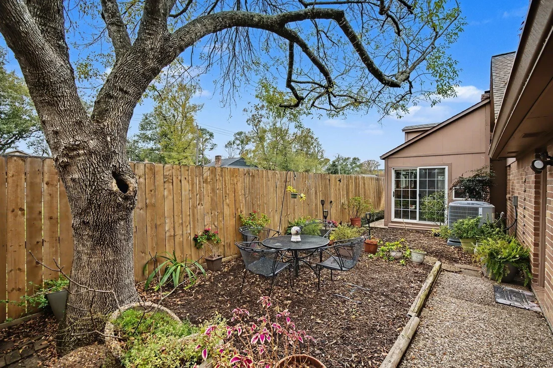 Photo of 2903 Fontana Drive