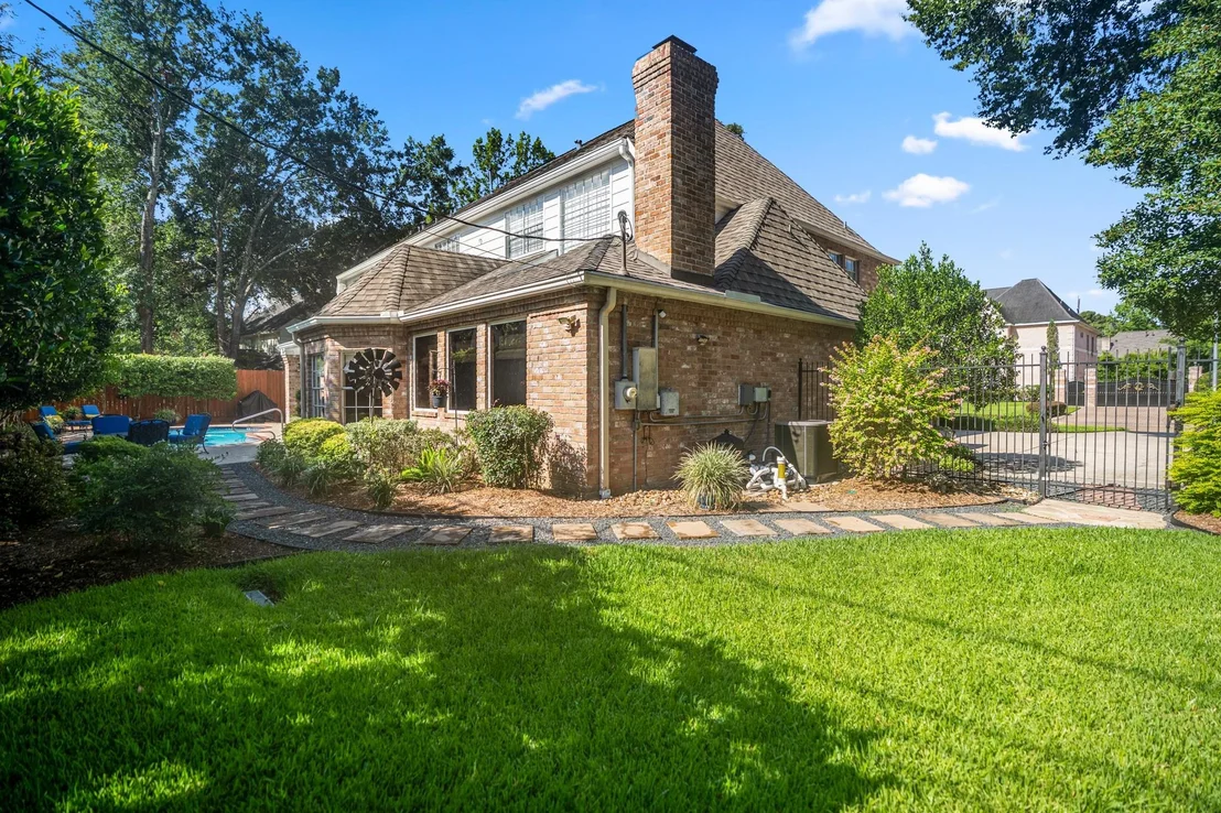 Photo of 16022 Stewarts Grove Drive